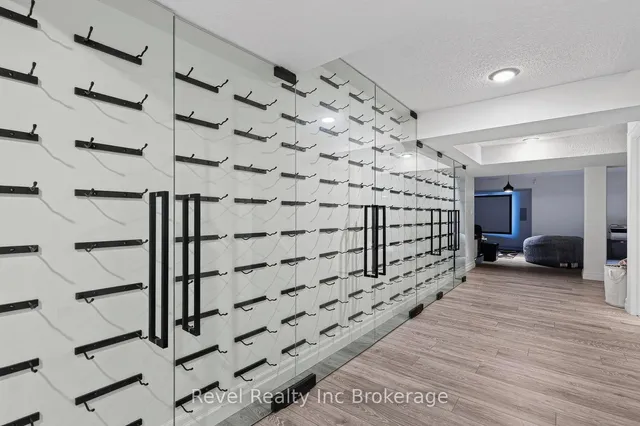 805 Halifax Rd, Woodstock 4
