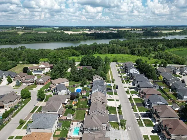 805 Halifax Rd, Woodstock 3