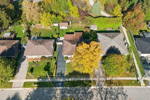 22 Carter Dr, Guelph 4