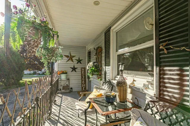 61 Alma St, St. Thomas 4