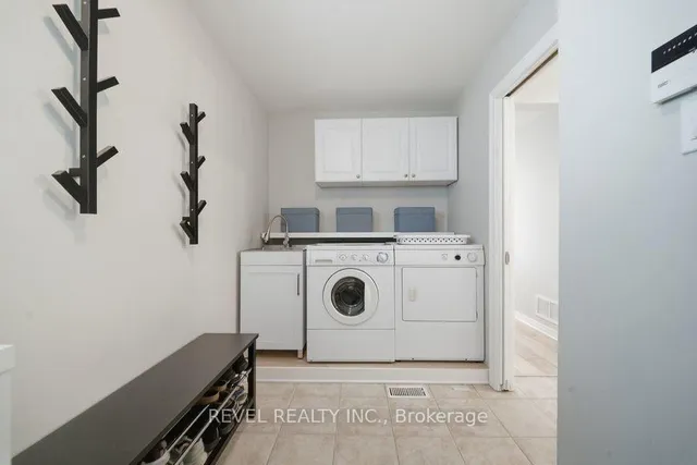 28 Lake St, Grimsby 5