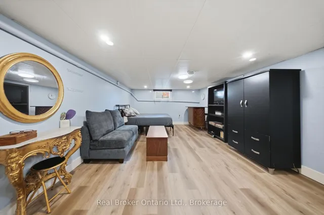 7480 Rd 164, North Perth 2