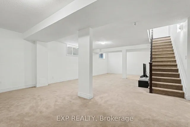 529 Peerless St, Ottawa 2