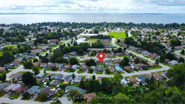 107 Strathcona Dr, North Bay 2