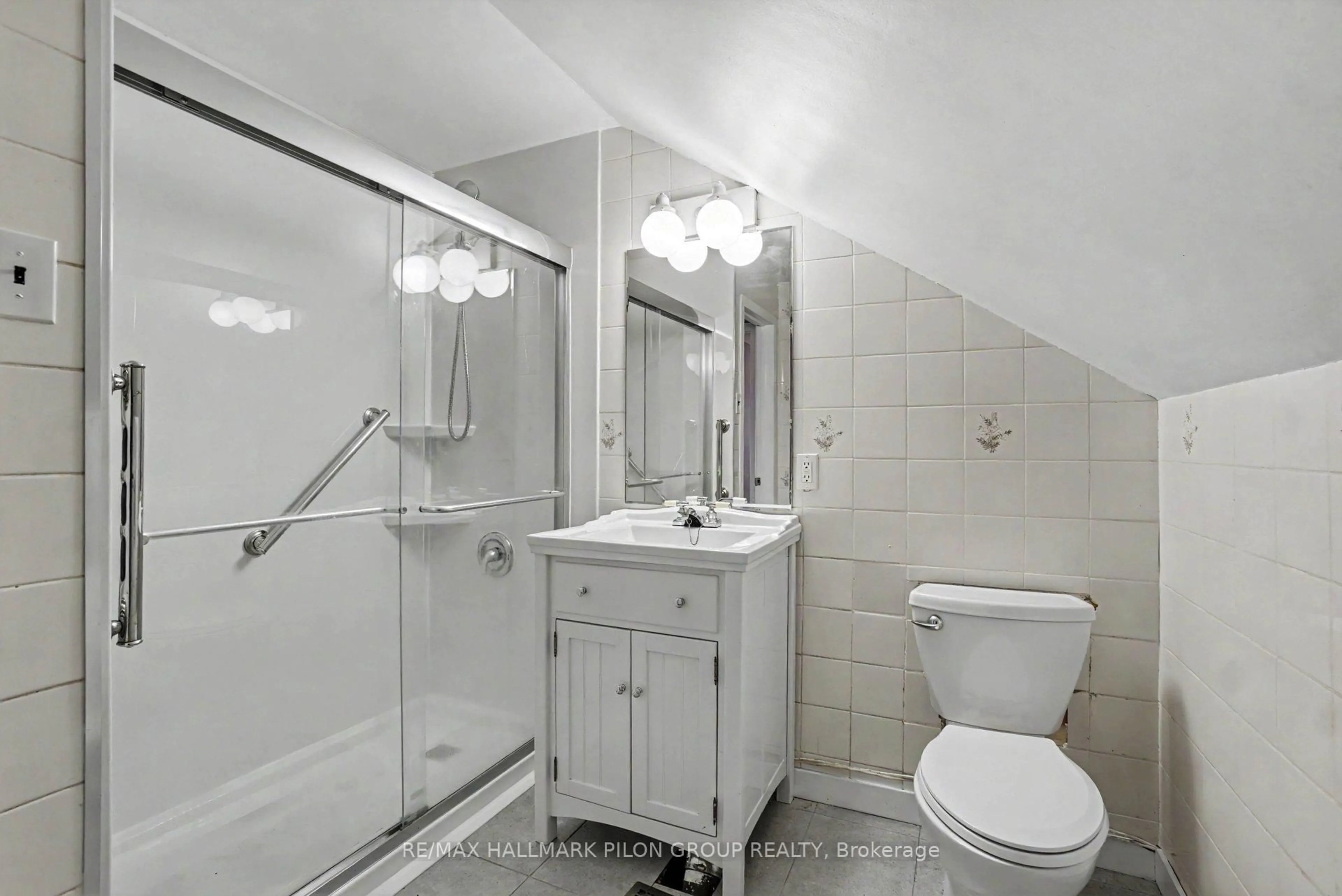 trreb/IMG-X14031612_0b40164e-50bc-4ac0-95a2-22ba9c4ace06-l.jpg