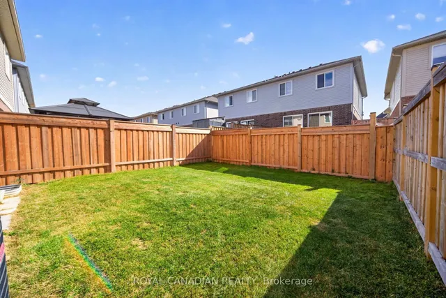 72 Bobolink Rd, Hamilton