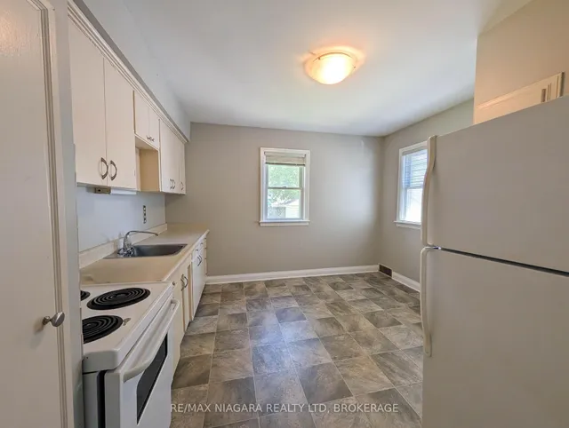 106 Haig St, St. Catharines 2
