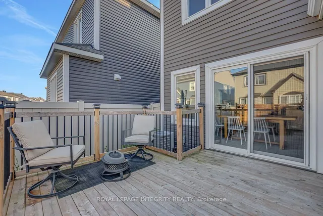 256 Ponderosa St, Ottawa 3