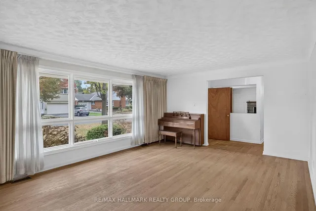 1471 Orchard Ave, Ottawa 5