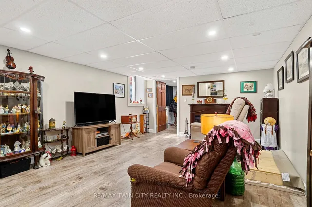 251 53 Highway, Brant 5