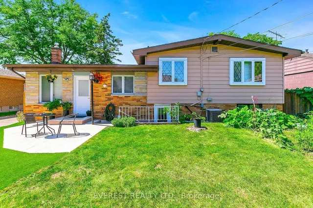 3992 Longfellow Ave, Windsor 3
