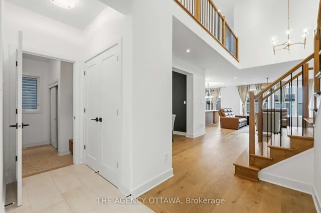 124 Dun Skipper Dr, Ottawa 5