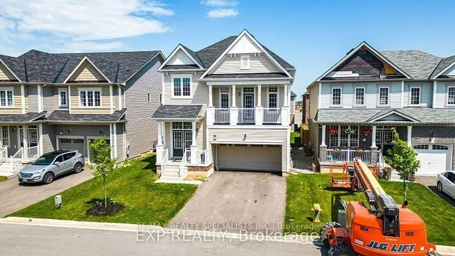 8 Sara Dr, Thorold 3