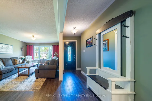 252 Mill Pond Cres, Strathroy-Caradoc 4