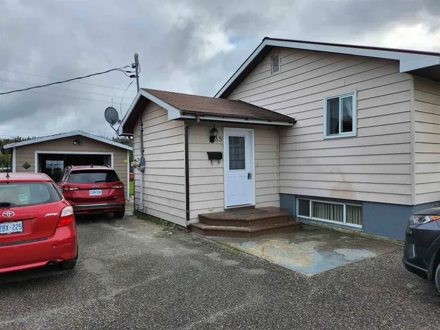 35 Rue Des Pins, Dubreuilville 2