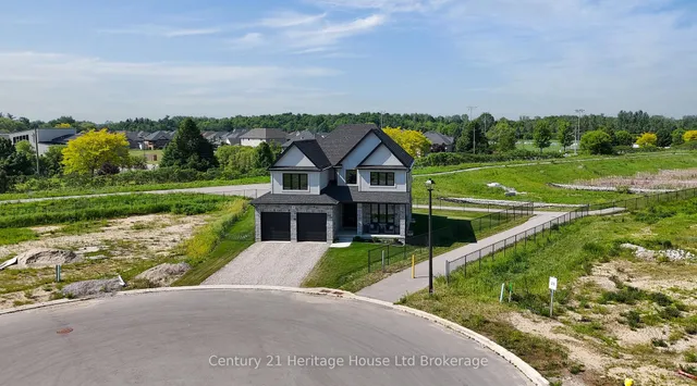 18 Thompson Crt, Tillsonburg 3