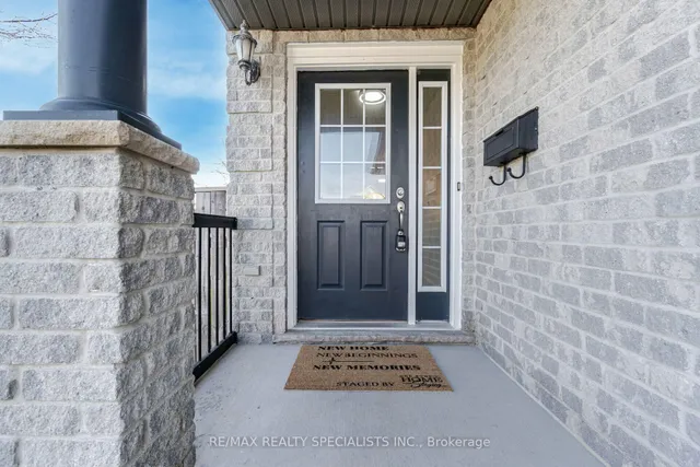 1435 Mickleborough Dr, London North 4