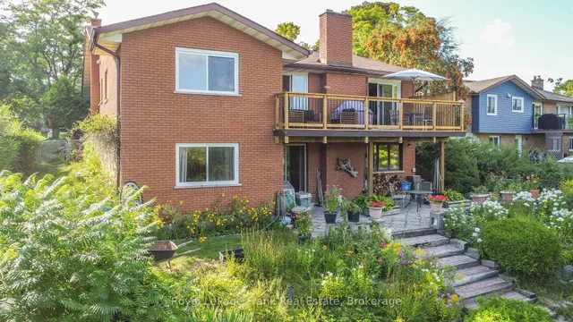 1561 Cherryhill Rd, Peterborough 5