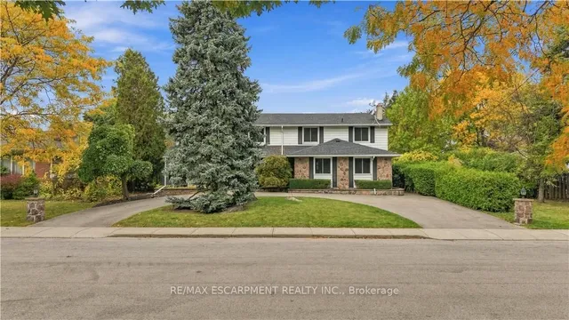 24 West 32nd St, Hamilton 2