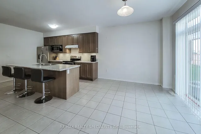 14 Beatty Ave, Thorold 3