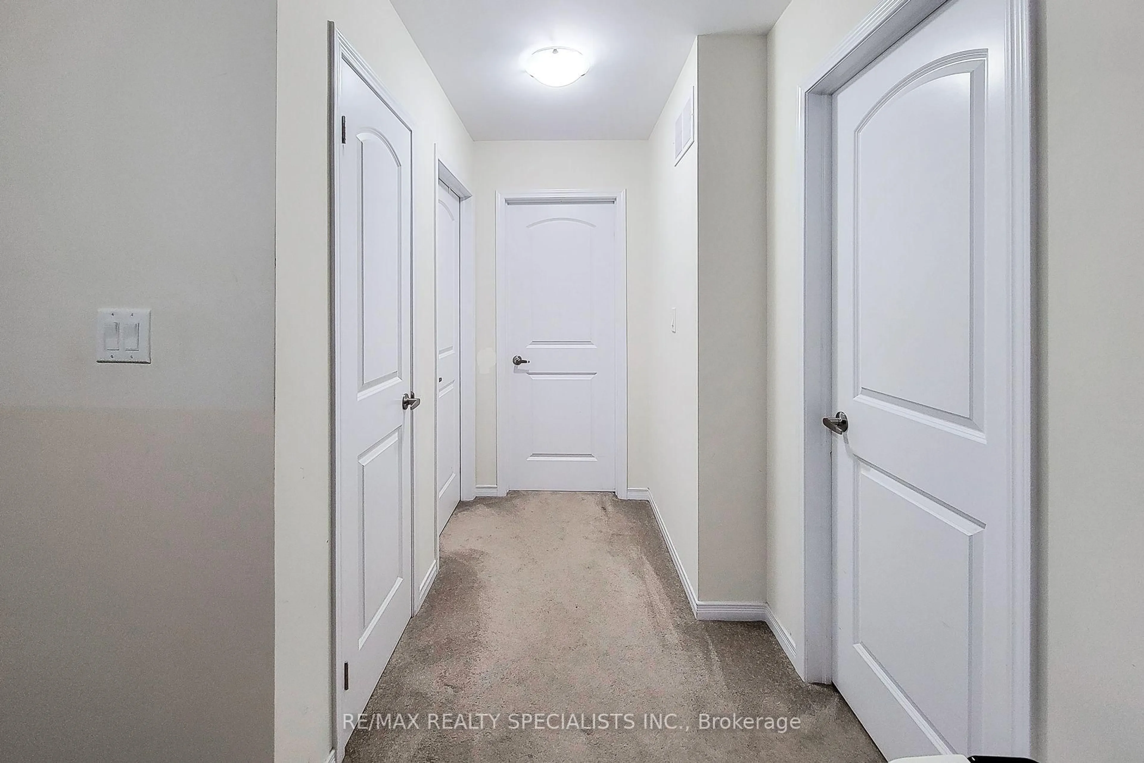 trreb/IMG-X14082686_3a6ad5c8593b81a7c12ee2cb8c98b09777e900e209fc84cd28d4310e4e285394.jpg
