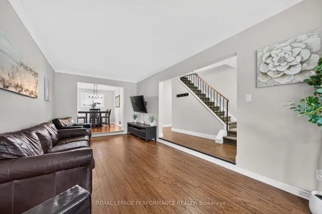 38 Naismith Cres, Kanata 5