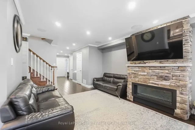 785 Tenth Ave, Hamilton 3