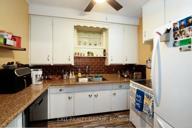 11368 Hwy 62, Madoc 5