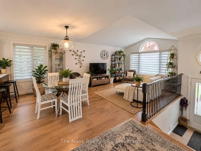 3 Midland Dr, Kawartha Lakes 4