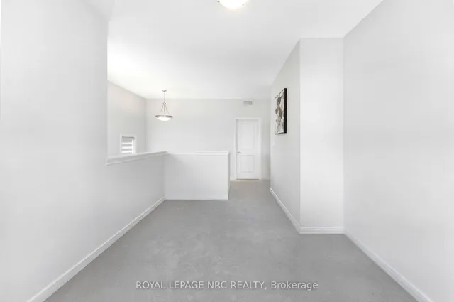 12 Swan Ave, Pelham 5