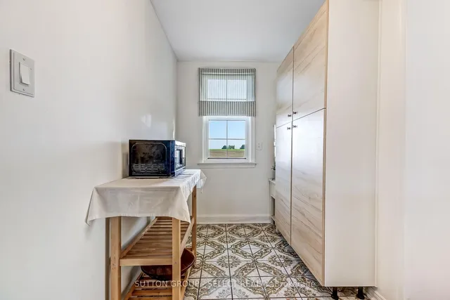 18038 Thorndale Rd, Thames Centre 5