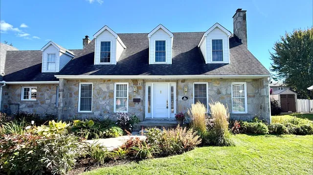 1920 Belvedere Cres, Cornwall 3