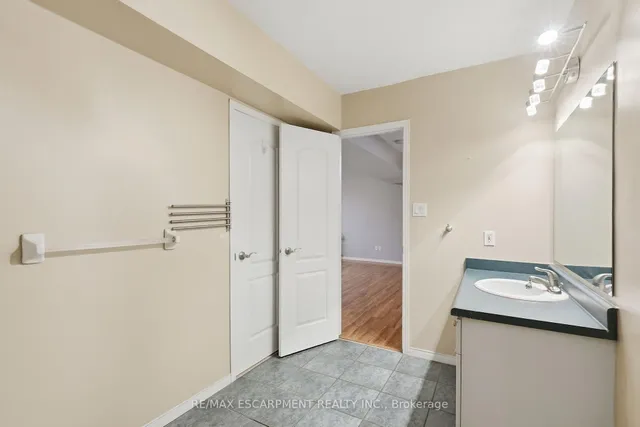 102 Cove Cres, Hamilton 4
