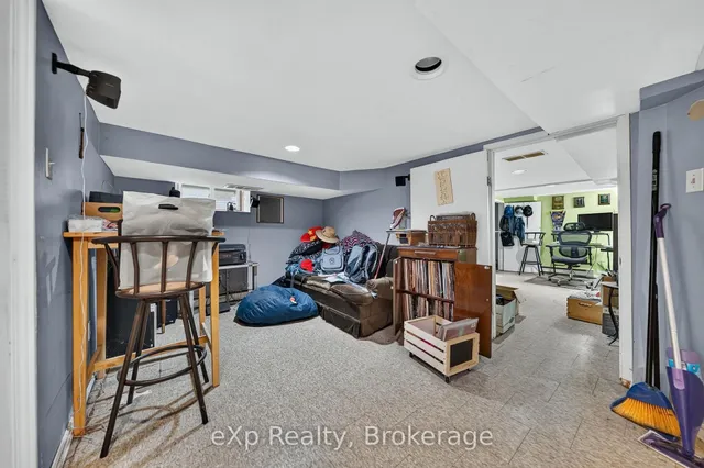 126 Chatham St, Brantford 2