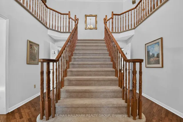 20 Halldorson Cres, Kanata 3