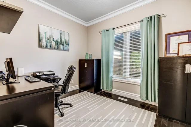 3519 Loyalist Crt, London South 4