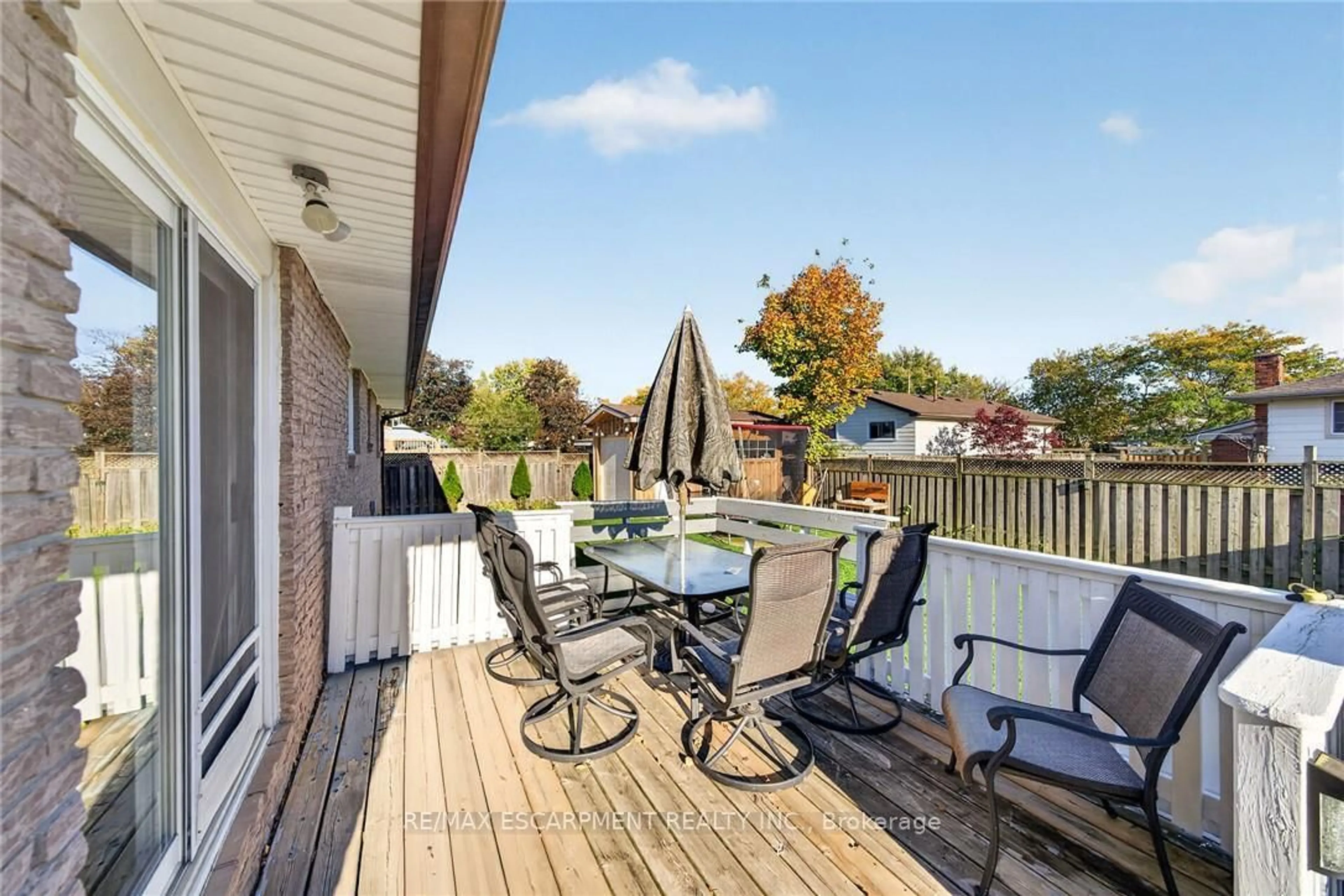 trreb/IMG-X14106102_4e43cdb82a2547e1264f4b17197d764cc6c1569ba99d82dfbcab65fc255f9742.jpg
