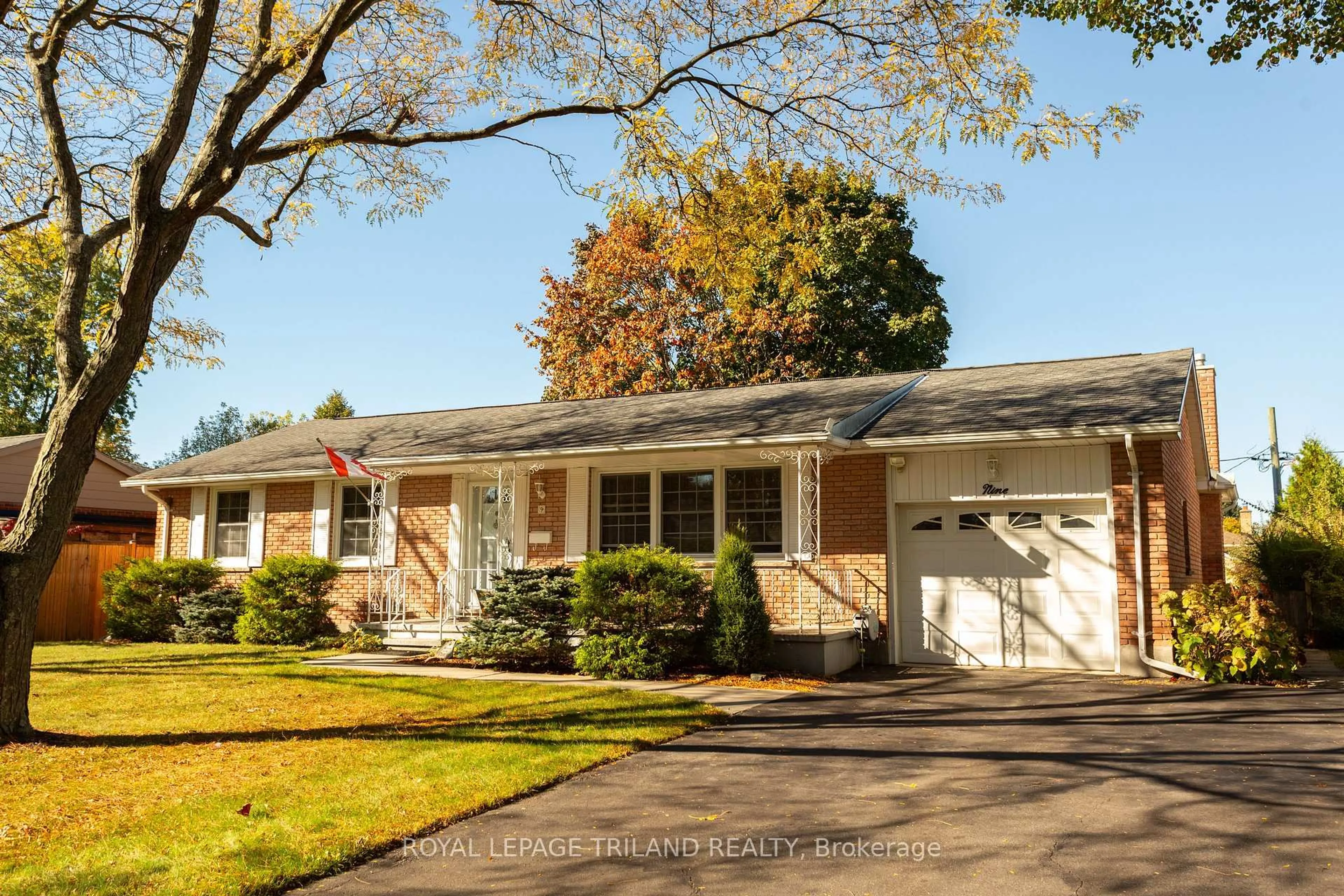 trreb/IMG-X14106540_7d598098ce3d9ffe6e62a032124ceeea4ac9b570edc9e3320edff7283b41d16f.jpg