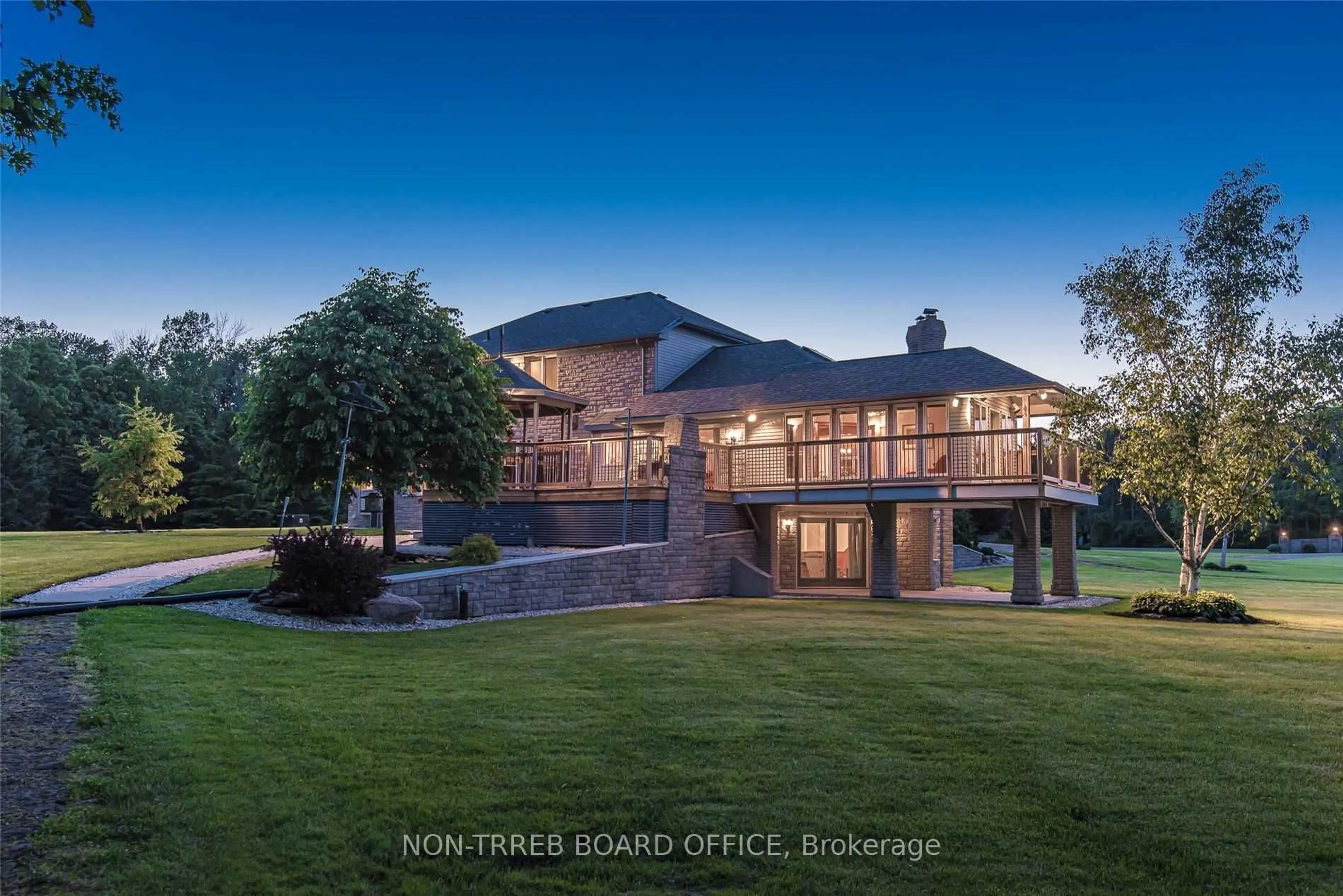 A pic from outside/outdoor area/front of a property/back of a property/a pic from drone, water/lake/river/ocean view for 1246 Conc 6 Townsend, Norfolk Ontario N0E 1Y0