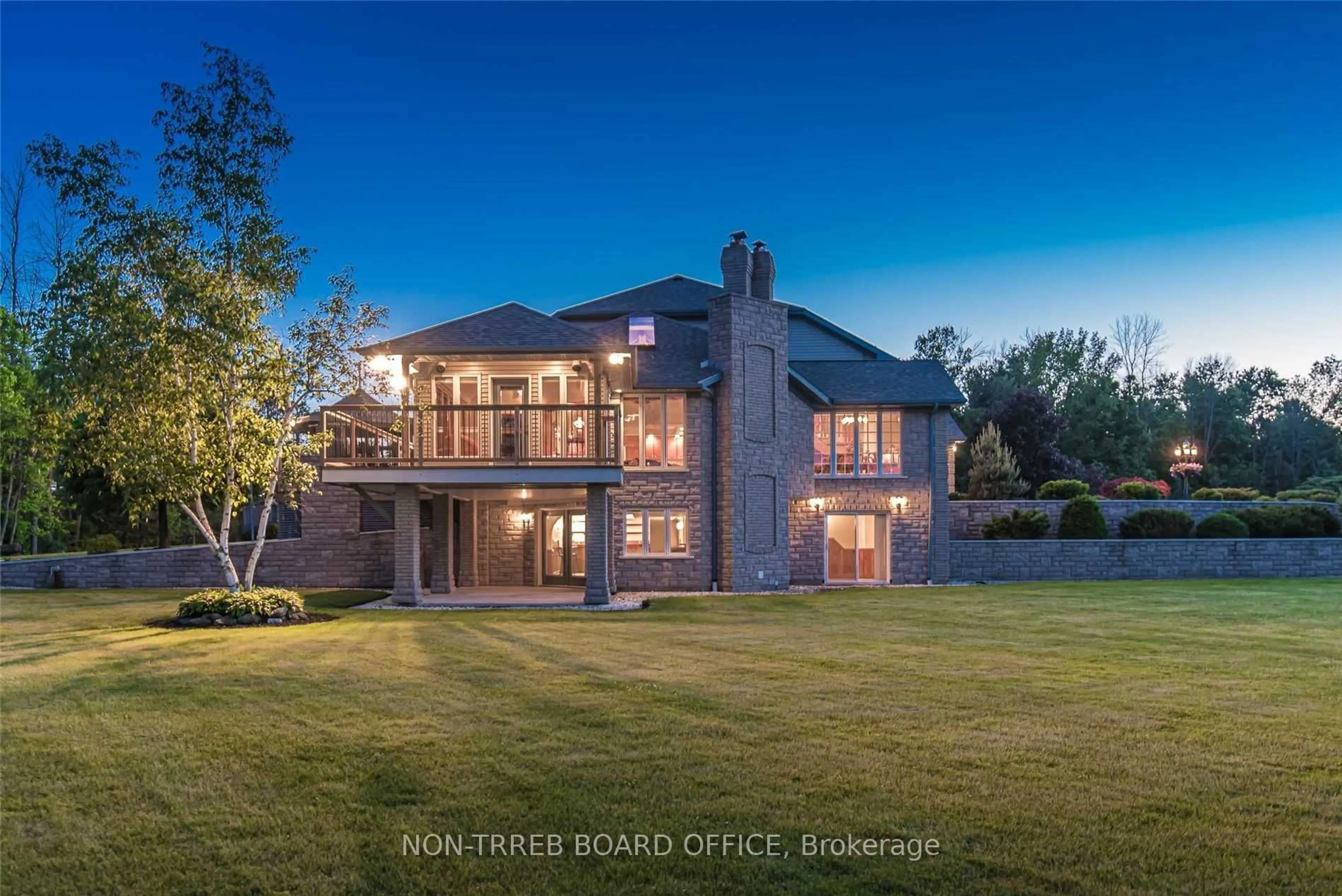 A pic from outside/outdoor area/front of a property/back of a property/a pic from drone, water/lake/river/ocean view for 1246 Conc 6 Townsend, Norfolk Ontario N0E 1Y0