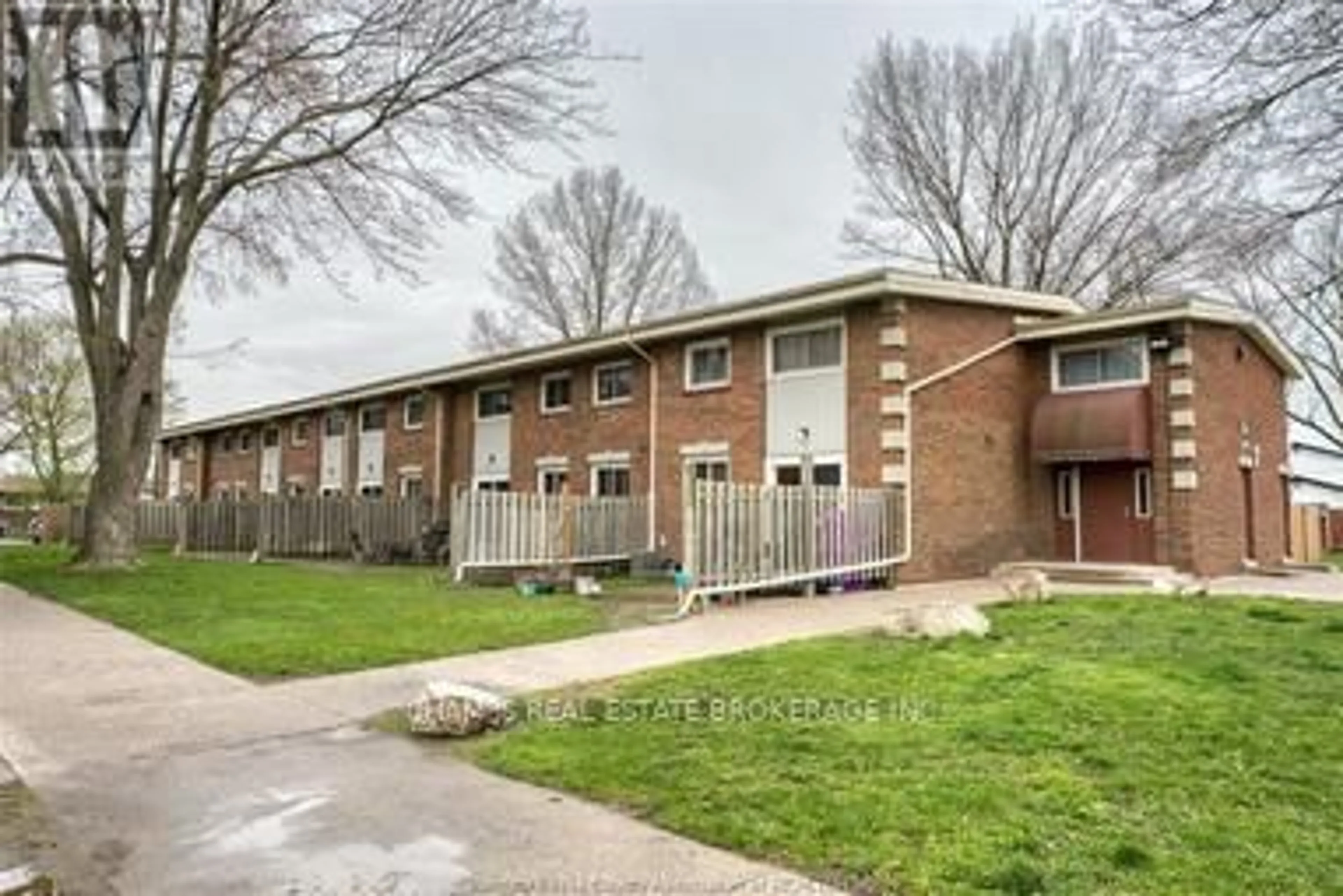 A pic from exterior of the house or condo for 1730 Columbia Crt #97, Windsor Ontario N9E 1B1
