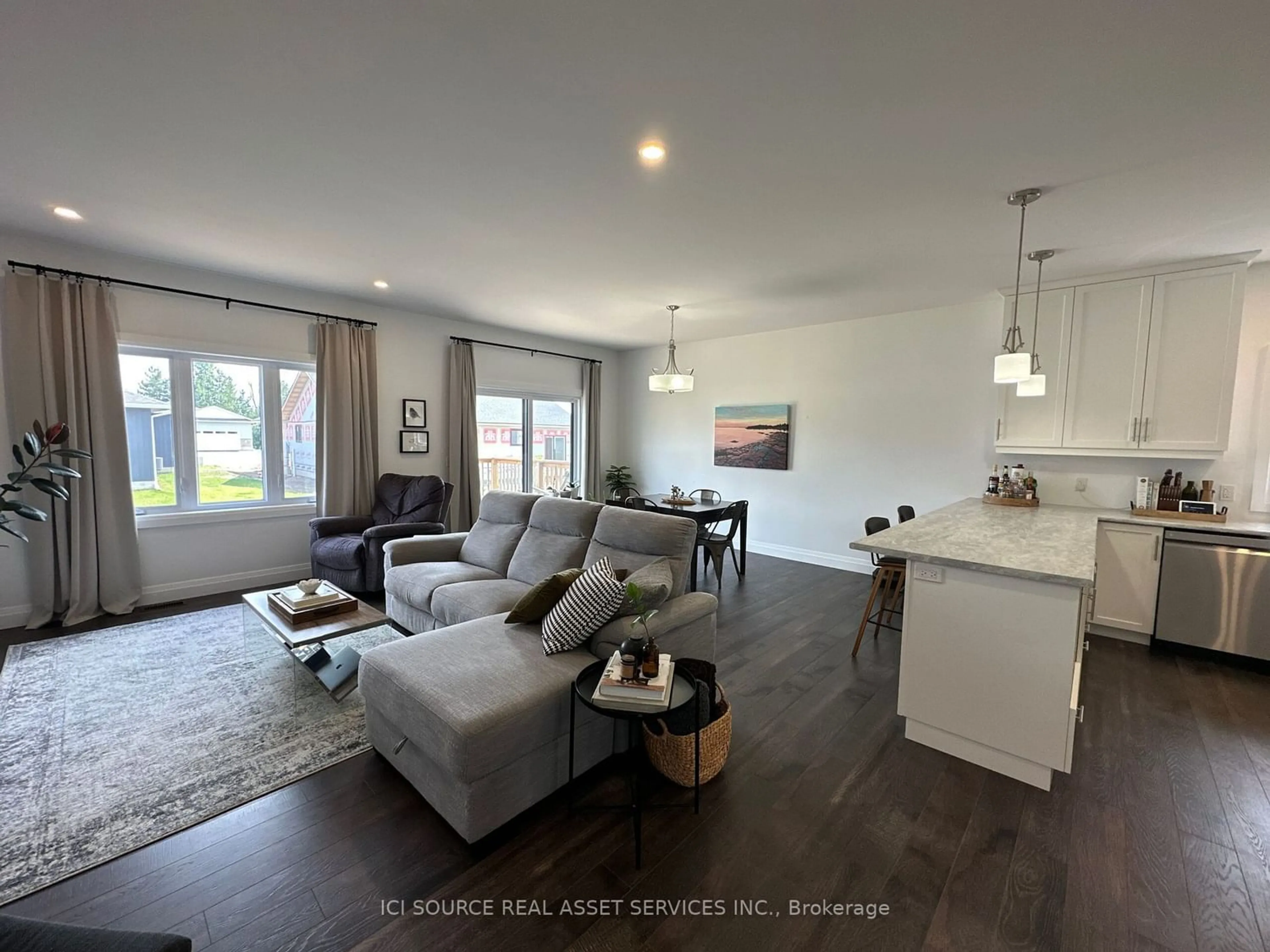 Living room for 25 Bamagillia St, Whitewater Region Ontario K0J 1K0