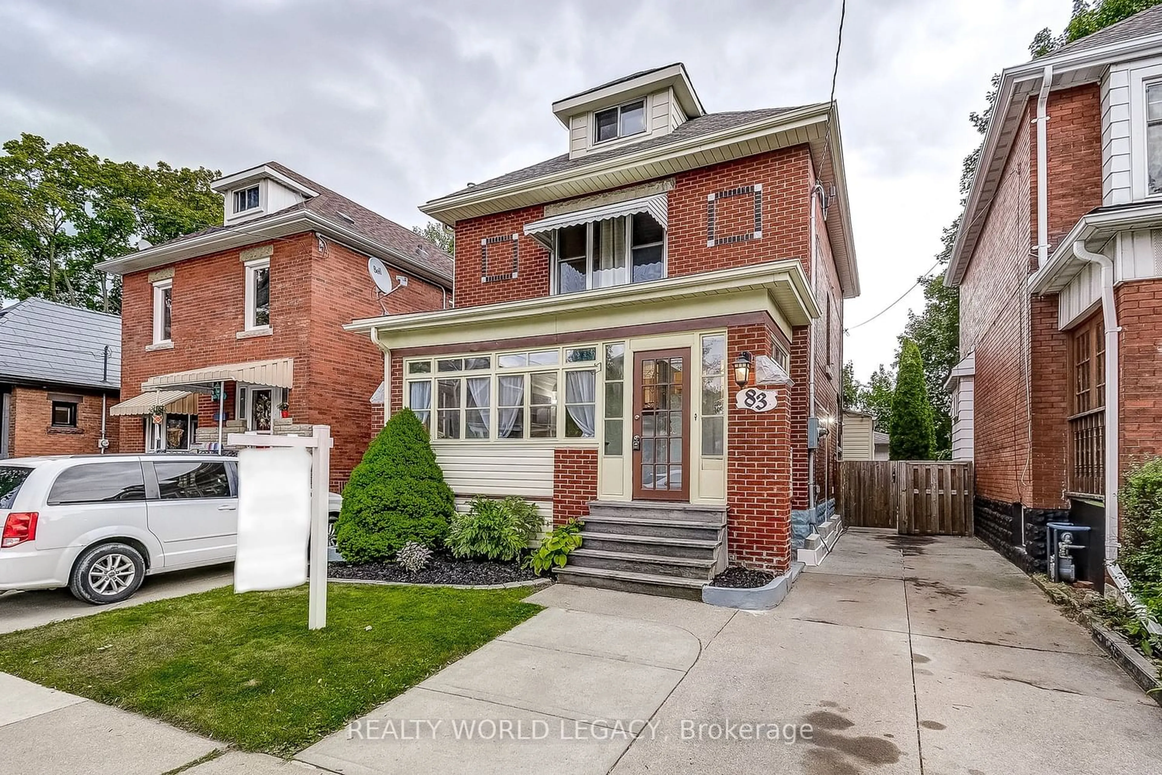 Home with brick exterior material for 83 Graham Ave, Hamilton Ontario L8K 2M2