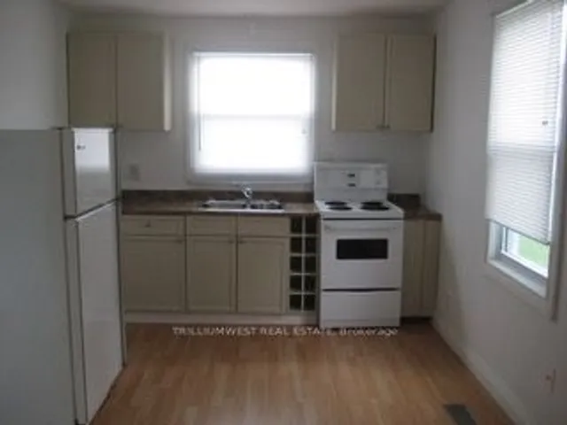 Additional property image - 154-156 Freelton Rd