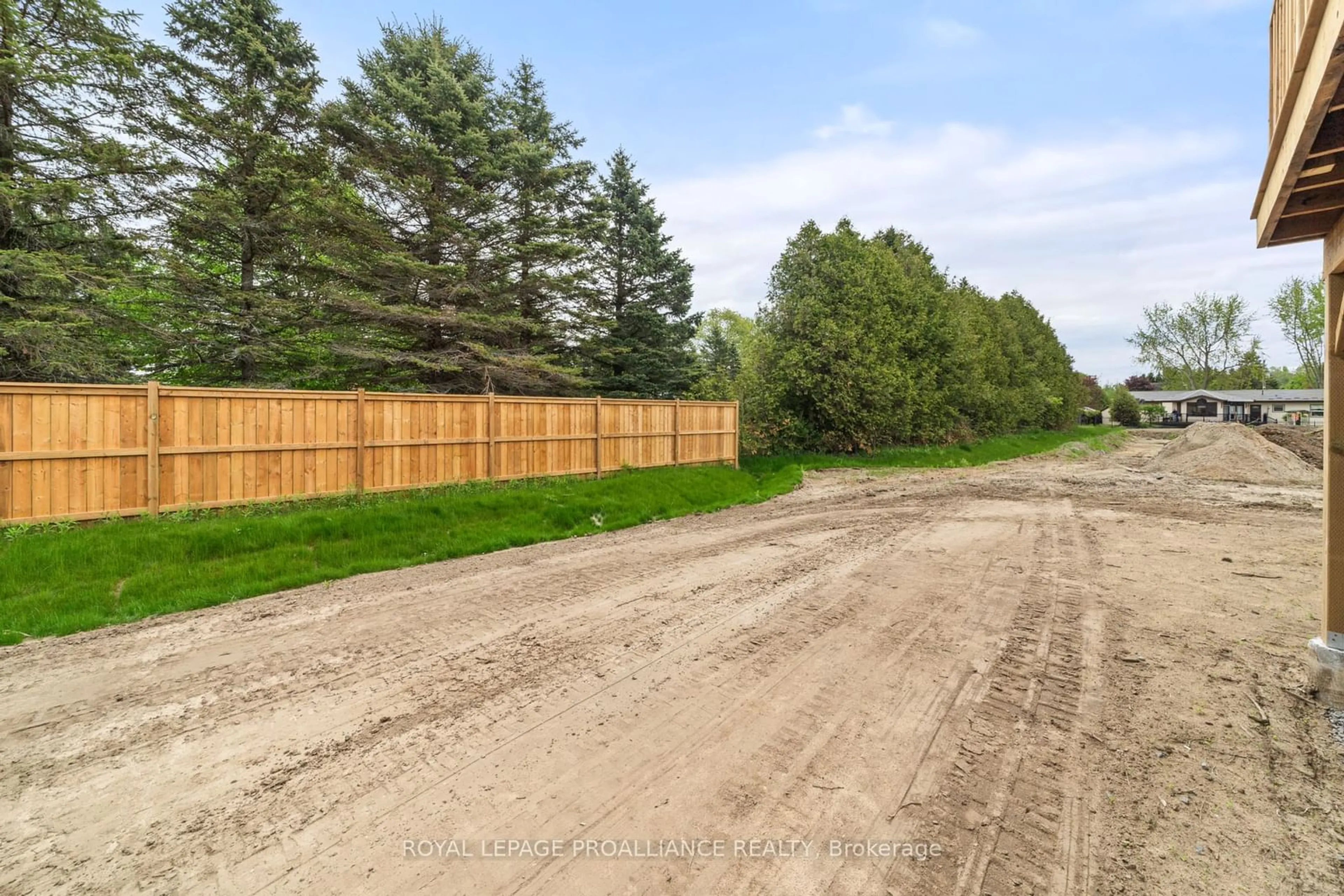 Fenced yard for 29 Clayton John Ave, Brighton Ontario K0K 1H0
