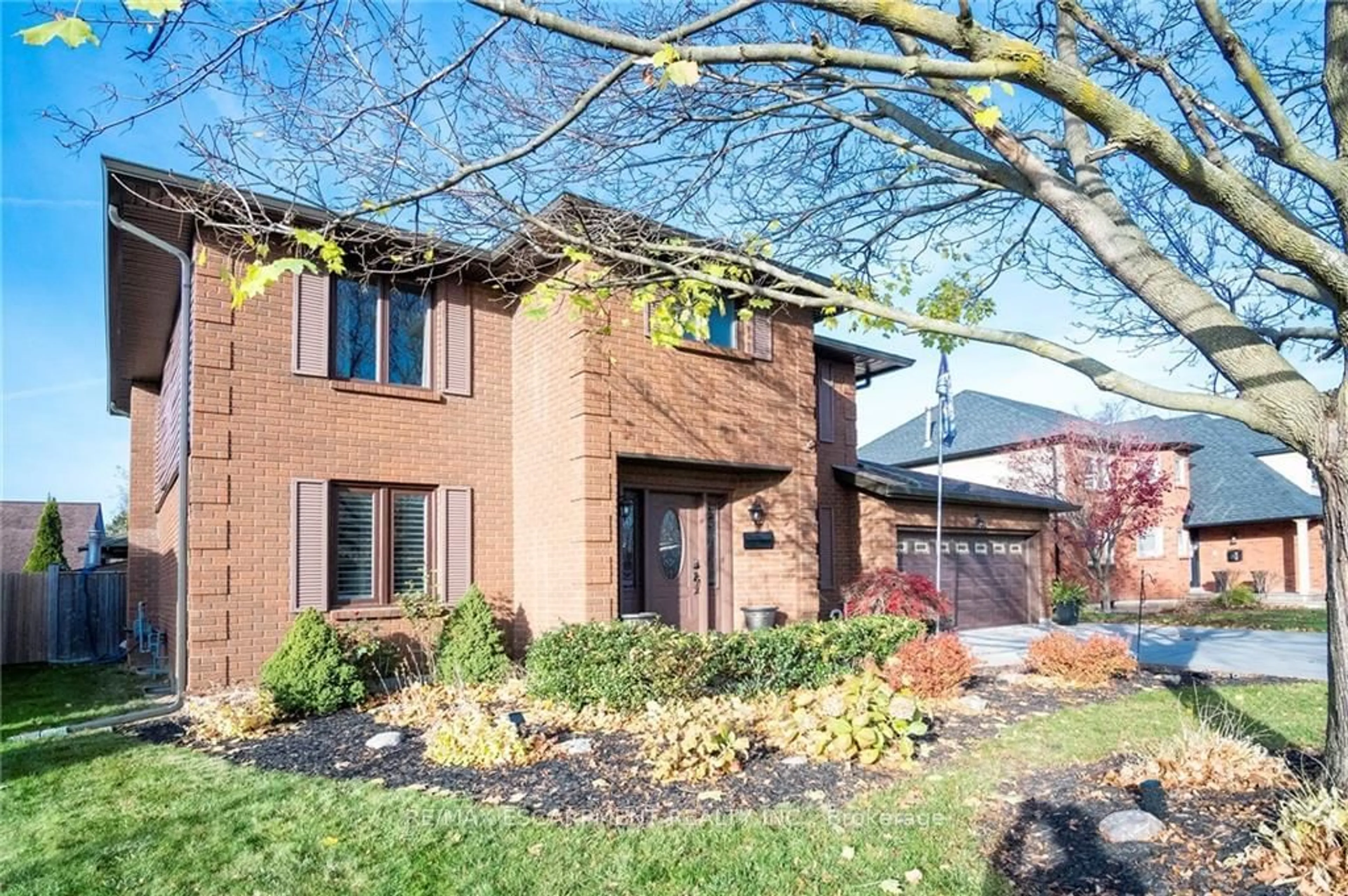 Home with brick exterior material for 465 Melanie Cres, Hamilton Ontario L9G 4B1