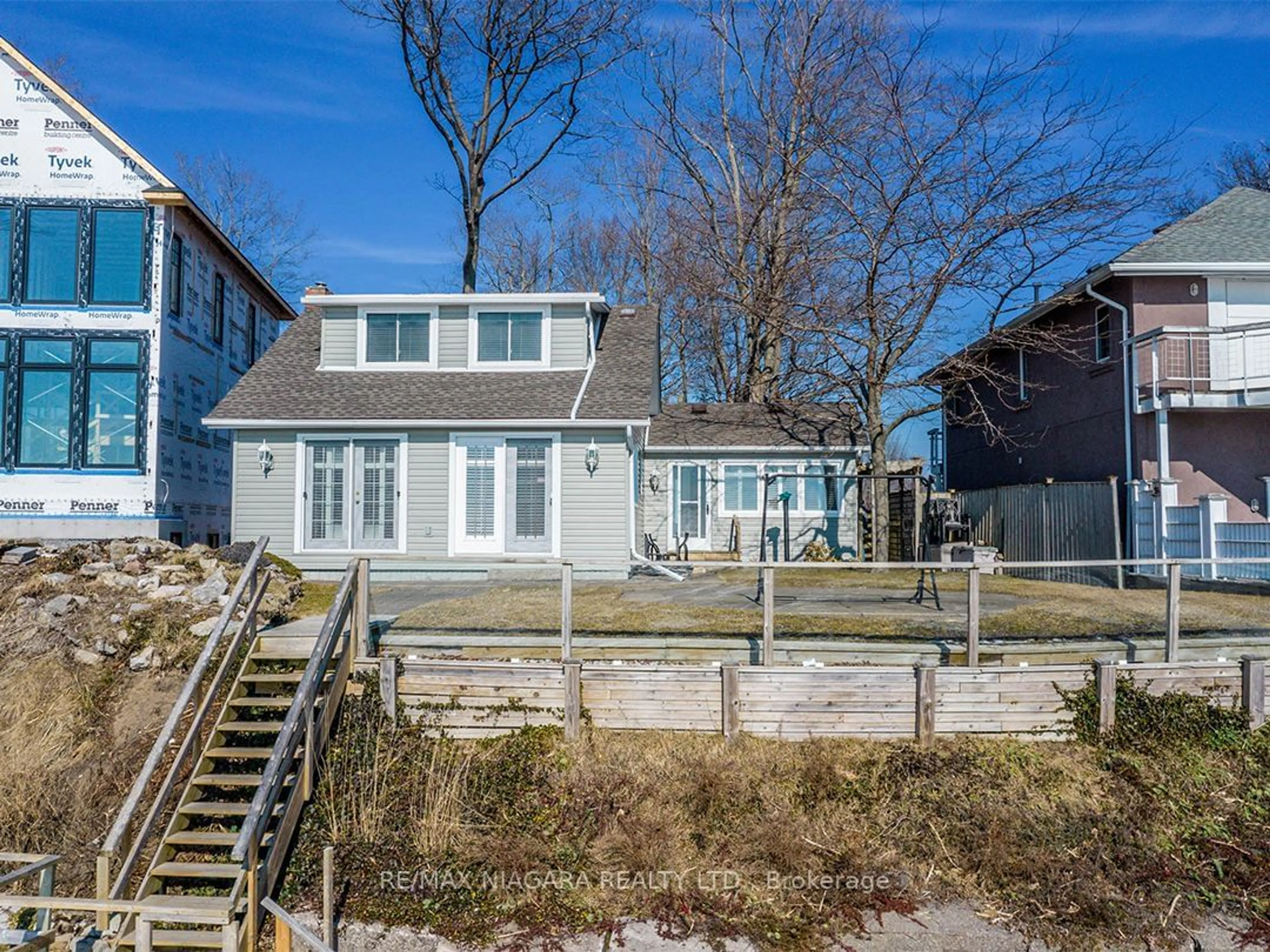 Frontside or backside of a home for 10571 Lakeshore Rd, Wainfleet Ontario L3K 5V4