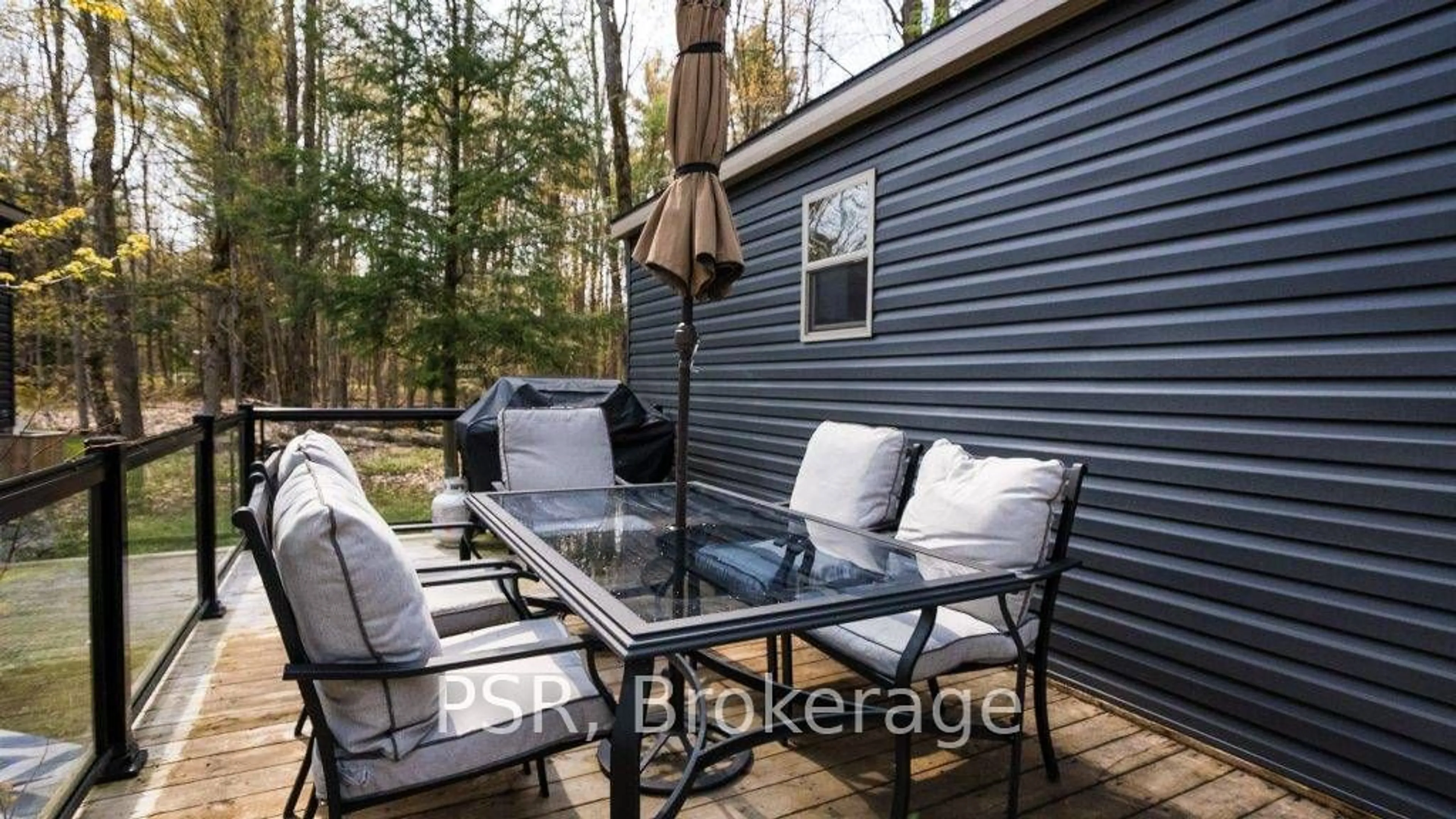 Cottage for 1082 Shamrock Marina Rd #206, Gravenhurst Ontario P0E 1N0