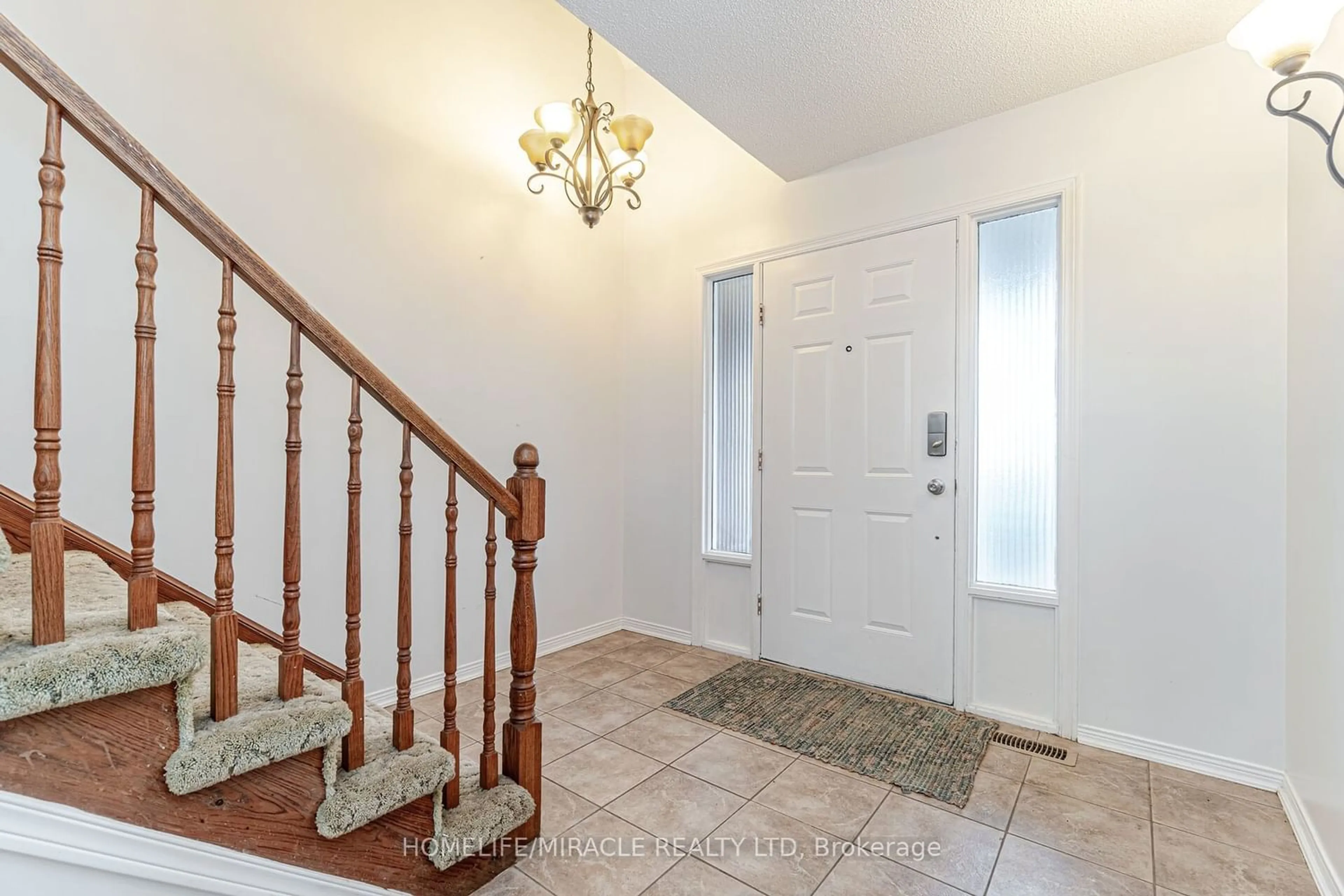 88 St Augustine Dr, St. Catharines, Ontario | Wahi