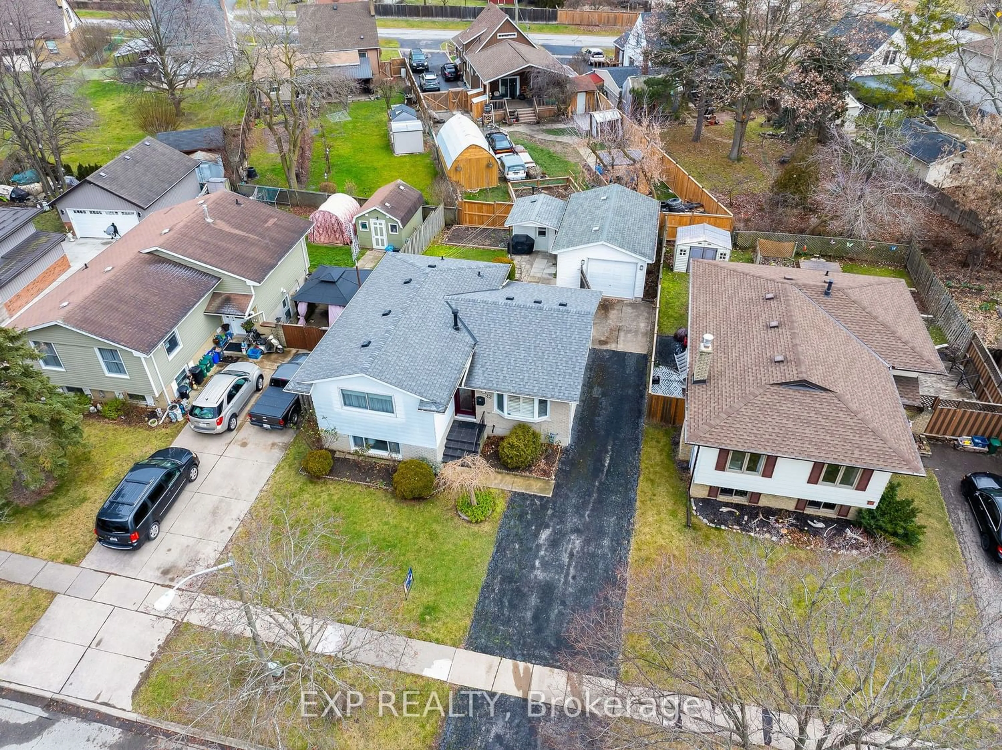 42 Roehampton Ave, St. Catharines, Ontario Detached Wahi